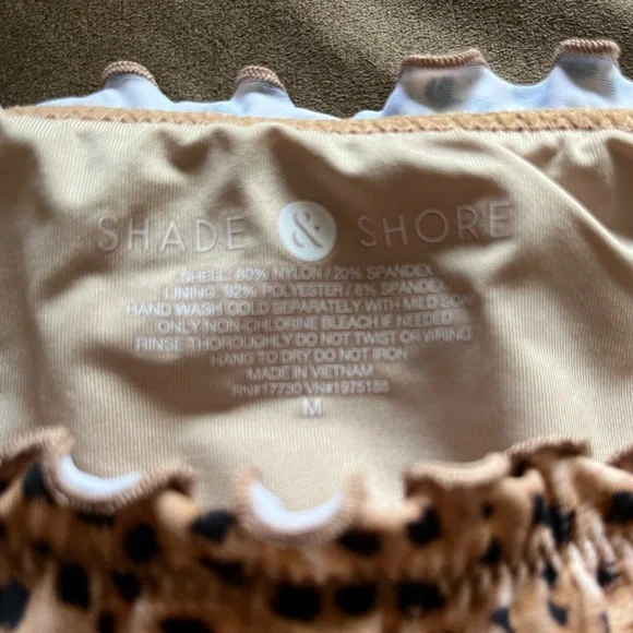 Leopard Ruffle Bottoms - Picture 2 of 3